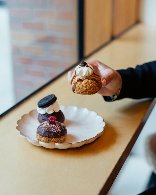 Calgary Cream Puffs ( Box of 6) | Viral Desserts & Pastries – 8 Cakes
