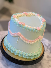 Load image into Gallery viewer, Vintage Heart cake
